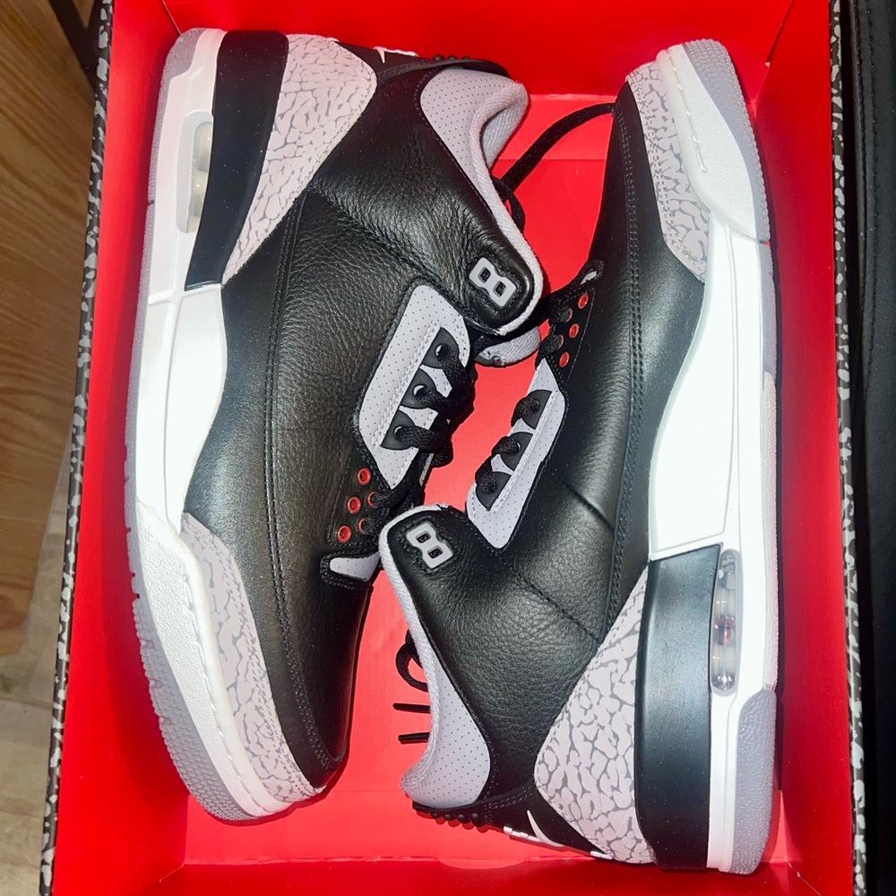New Air Jordan 3 Retro Mens size 12